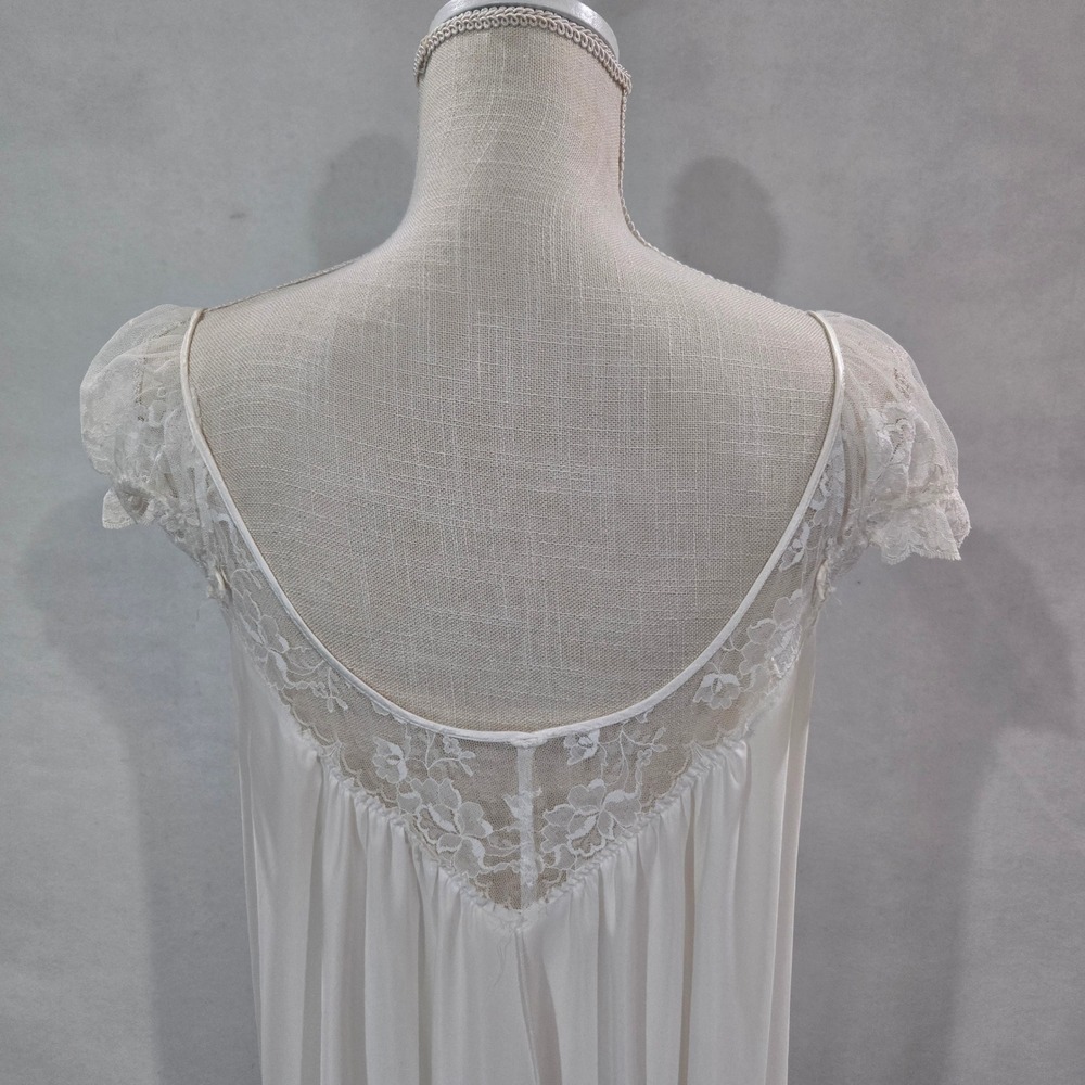 Lucie Ann Nightgown Petite Vintage Lace Trim Maxi Cap Sleeve Beverly Hills #1434 - Picture 13 of 14